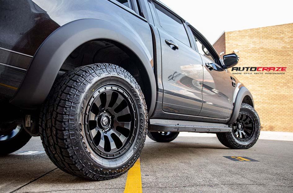FORD-RANGER-TACTIC-MATTE-BLACK